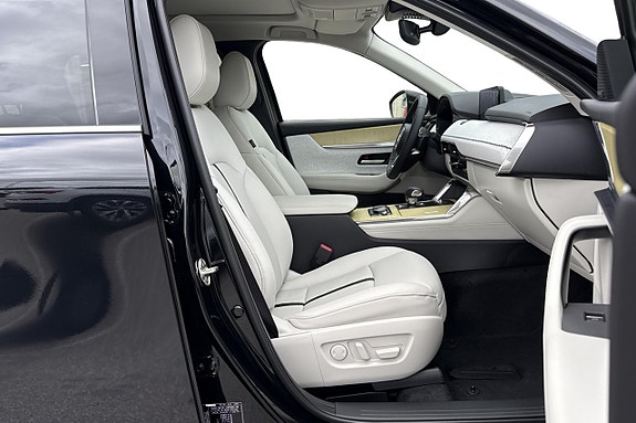 Mazda CX-80 14 of 30