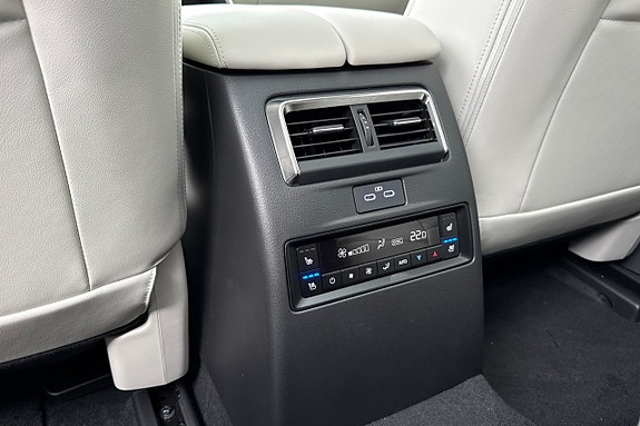 Mazda CX-80 22 of 30
