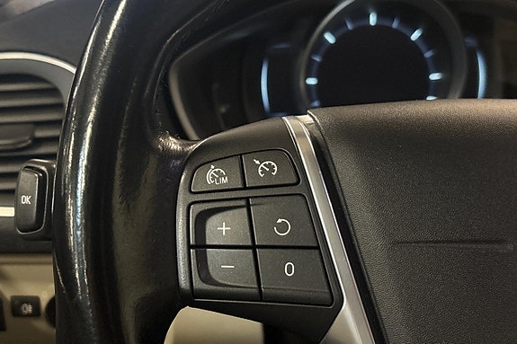 Volvo V40 22 of 23