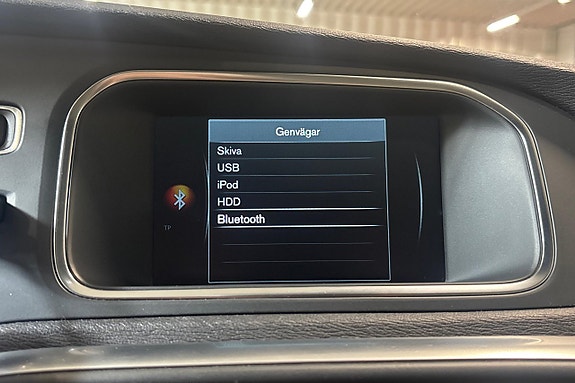 Volvo V40 20 of 23