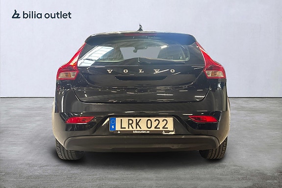 Volvo V40 7 of 23