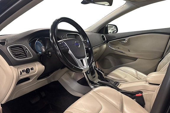 Volvo V40 13 of 23