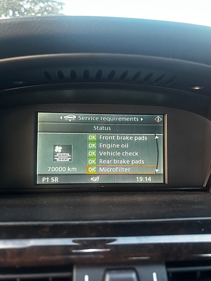 BMW 520i 9 of 11