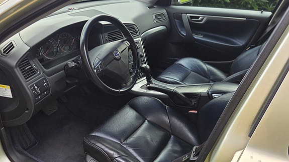 Volvo S60 26 of 27