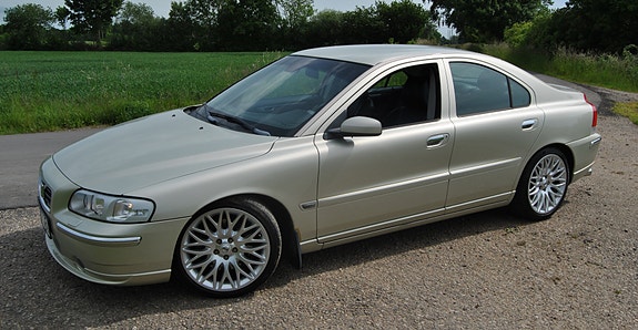Volvo S60 18 of 27
