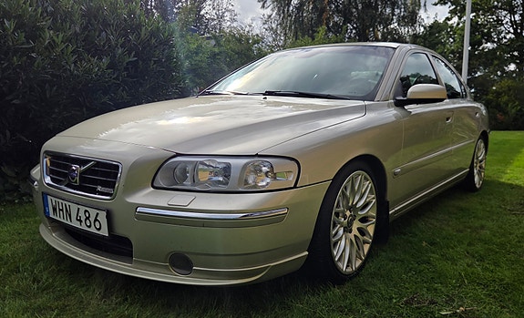 Volvo S60 15 of 27