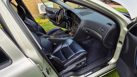 Volvo S60 5 of 27