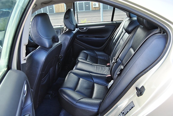 Volvo S60 25 of 27