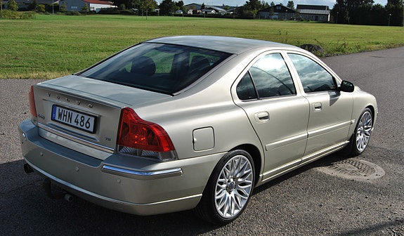 Volvo S60 21 of 27