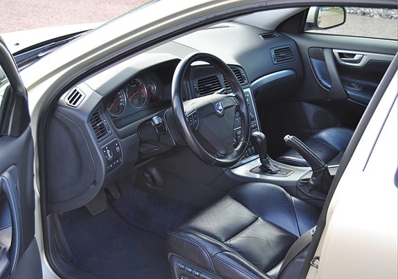Volvo S60 24 of 27