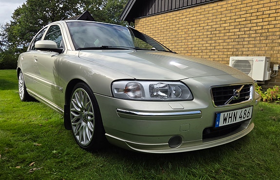 Volvo S60 16 of 27