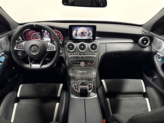 Mercedes-Benz C63 17 of 30