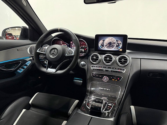 Mercedes-Benz C63 30 of 30
