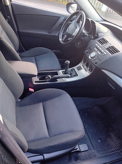Mazda 3 6 of 6