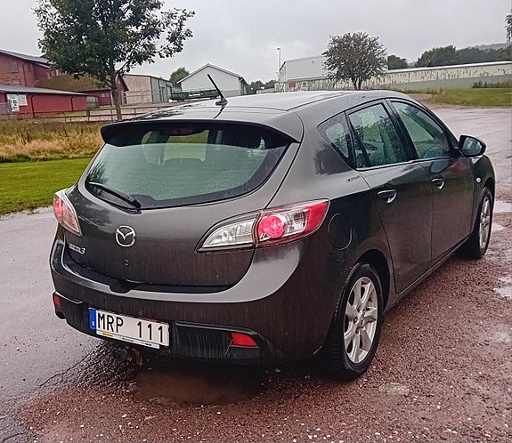Mazda 3 2 of 6