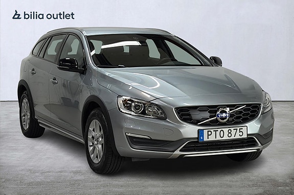 Volvo V60 Cross Country 4 of 30