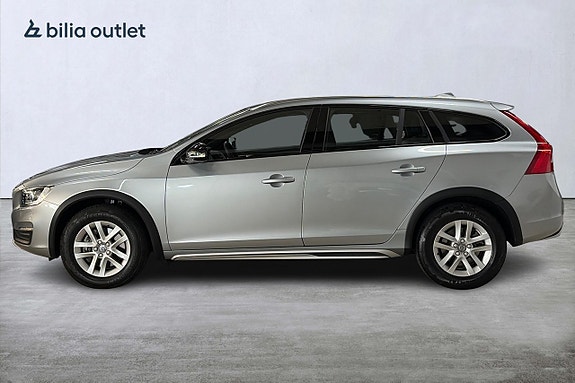Volvo V60 Cross Country 9 of 30