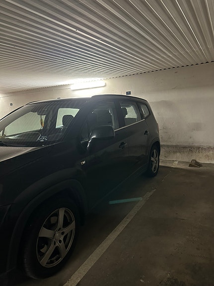 Chevrolet Orlando 2 of 16