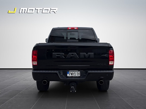 RAM 1500 4 of 18
