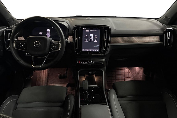 Volvo C40 12 of 30