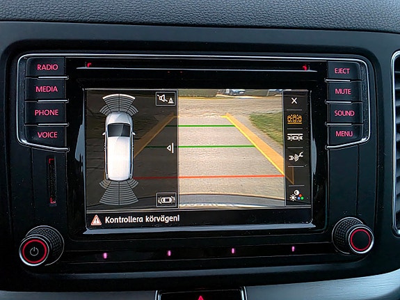 Volkswagen Sharan 22 of 26
