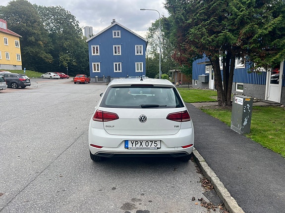 Volkswagen Golf VII 5 of 8