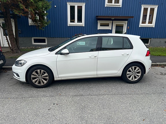 Volkswagen Golf VII 4 of 8