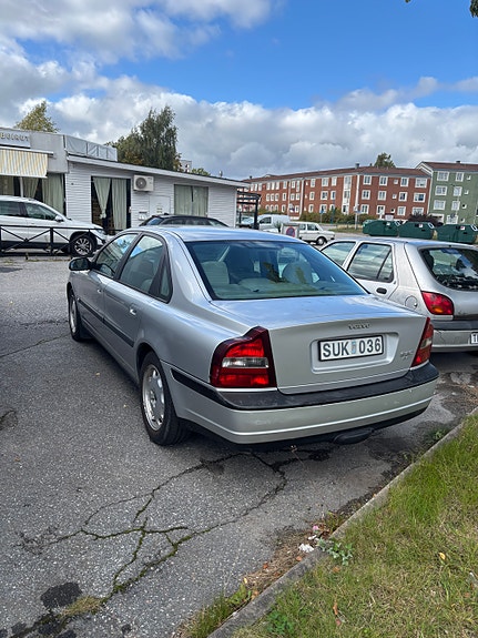 Volvo S80 3 of 10