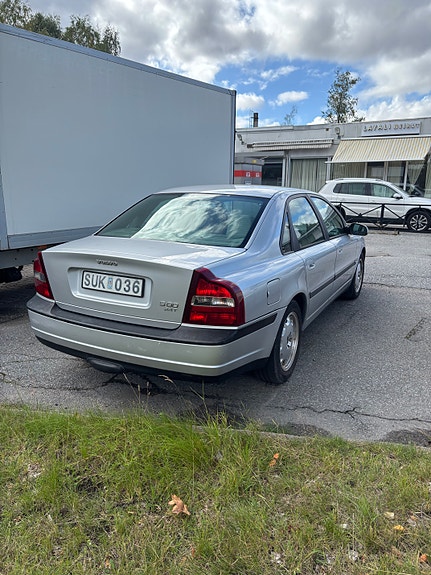 Volvo S80 4 of 10