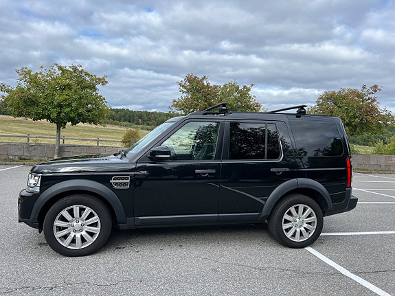 Land Rover Discovery 4 of 12