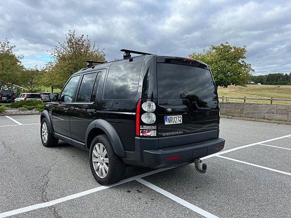 Land Rover Discovery 6 of 12