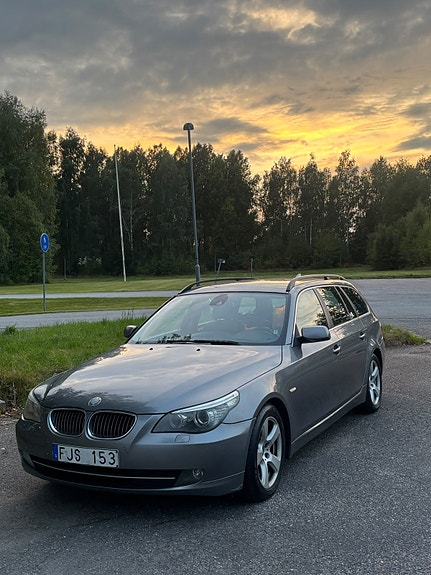 BMW 530i 2 of 13