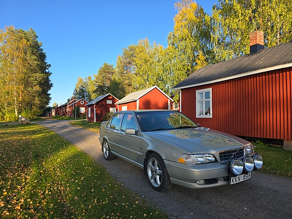 Volvo S70 3 of 6