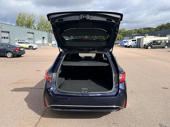 Suzuki Swace 9 of 19