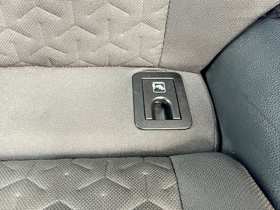 Suzuki Swace 19 of 19
