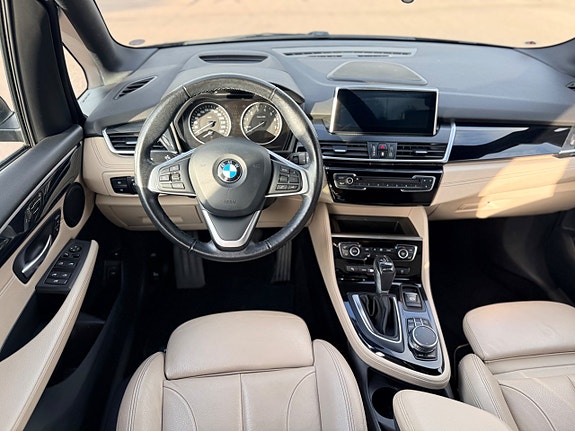 BMW 225xe 19 of 30