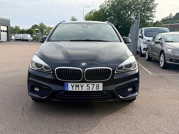 BMW 225xe 7 of 30