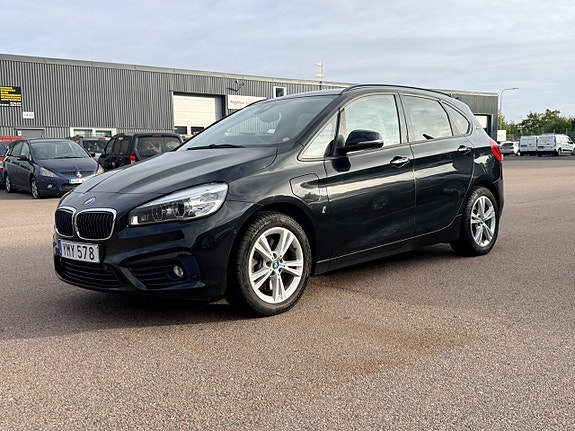 BMW 225xe 5 of 30