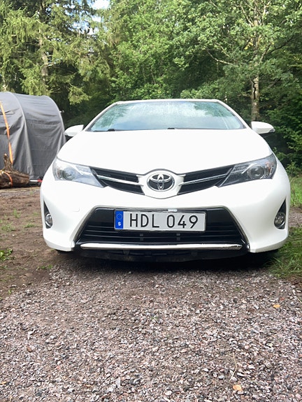 Toyota Auris 8 of 8