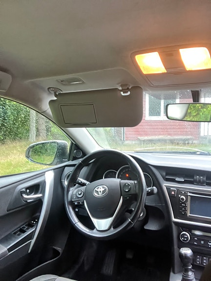 Toyota Auris 3 of 8