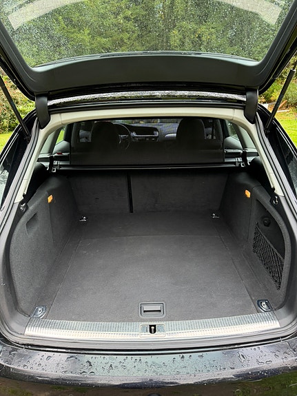 Audi A4 5 of 9