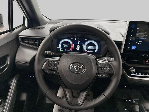 Toyota Corolla Cross 9 of 11