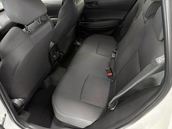 Toyota Corolla Cross 7 of 11
