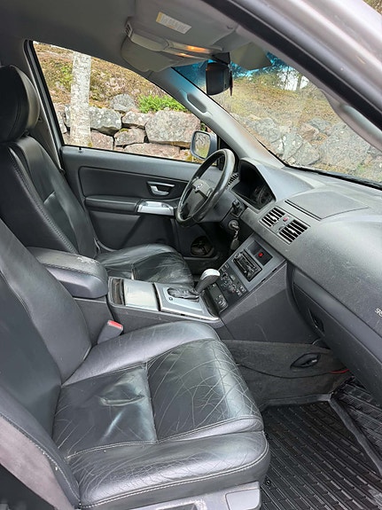 Volvo XC90 5 of 7