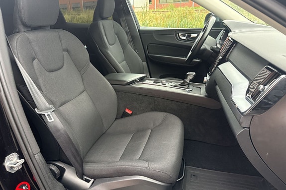 Volvo XC60 19 of 25