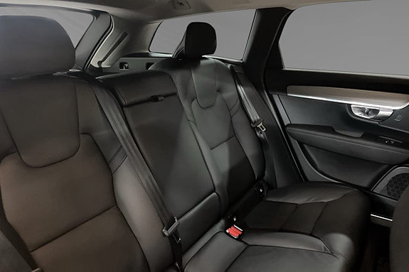 Volvo V90 11 of 16