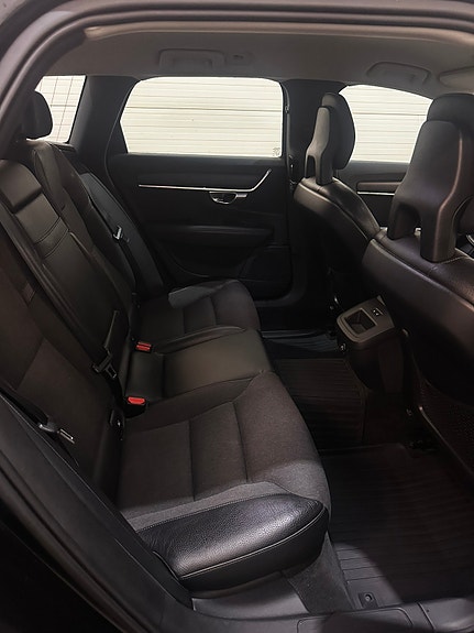 Volvo V90 11 of 13