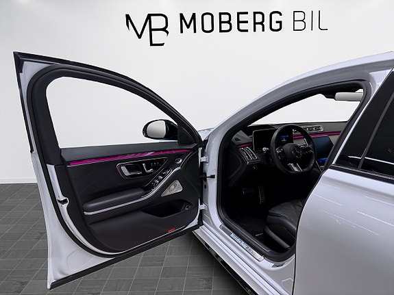 Mercedes-Benz S580 e 25 of 27