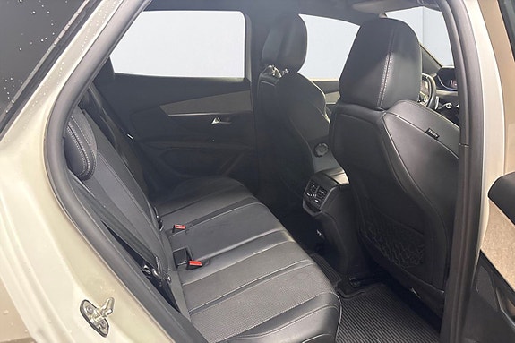 Peugeot 3008 8 of 11