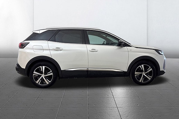 Peugeot 3008 4 of 11